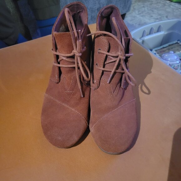 Tom's Wedge Heel Ankle Booties - Picture 2 of 6